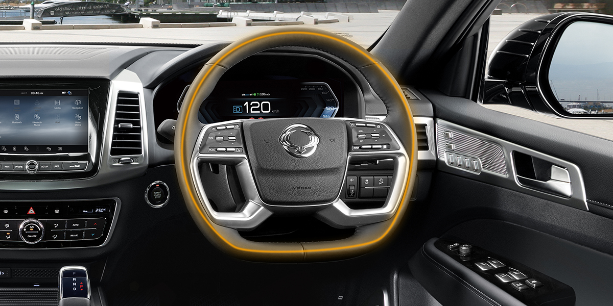 rexton - Steering wheel mounted controls and heated